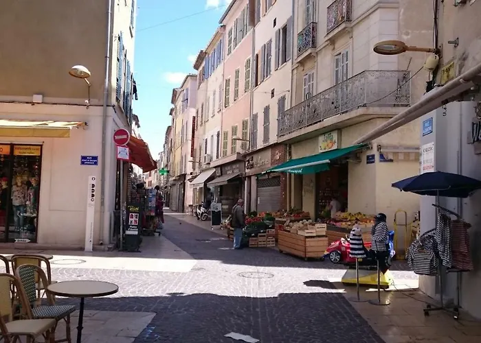 아파트 Le Poilu 40 M2 *