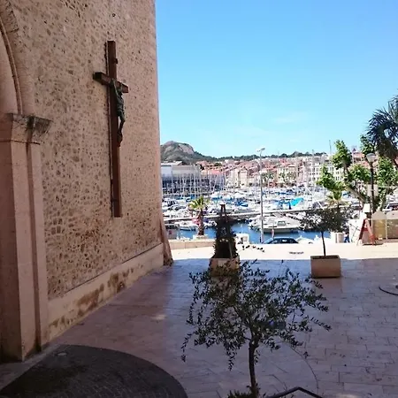 Le Poilu 40 M2 * La Ciotat