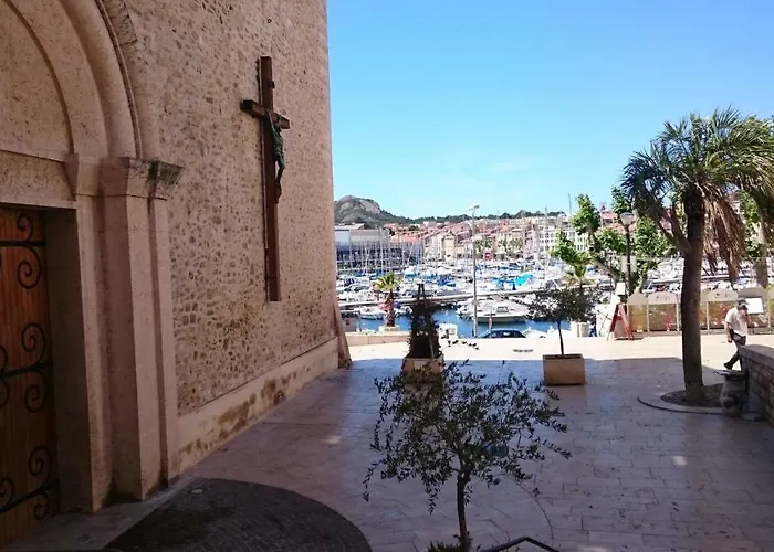Le Poilu 40 M2 * La Ciotat